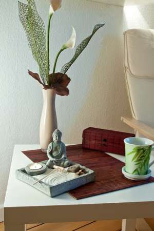 Create harmony in the room through Feng Shui